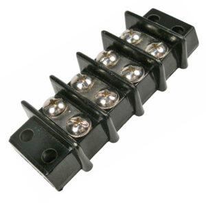 Terminal Junction Block  4 Indpendent Hot Feeds #8 Stud Screws 30A 600VAC 1 pc